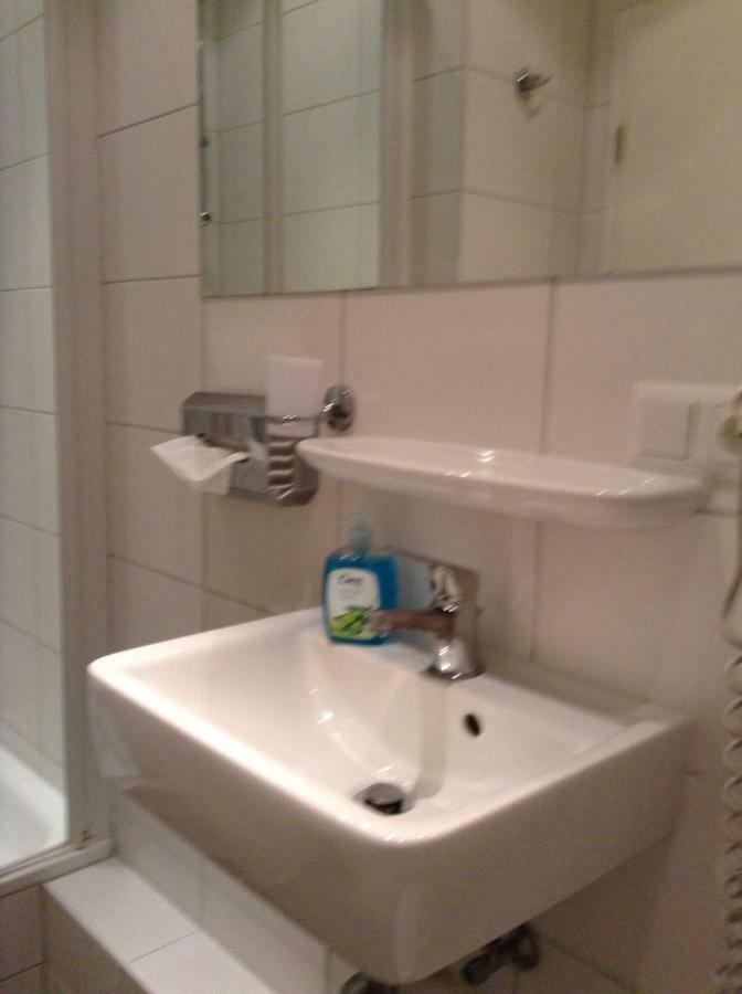 Hotel Garni Kleist Am Kurfürstendamm 2*
